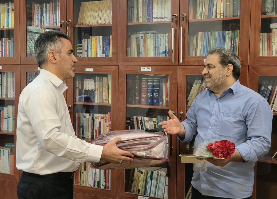 شهرتهران| تقدیر از آزاده مرکز شهید نواب صفوی به مناسبت سالروز ورود آزادگان به میهن اسلامی