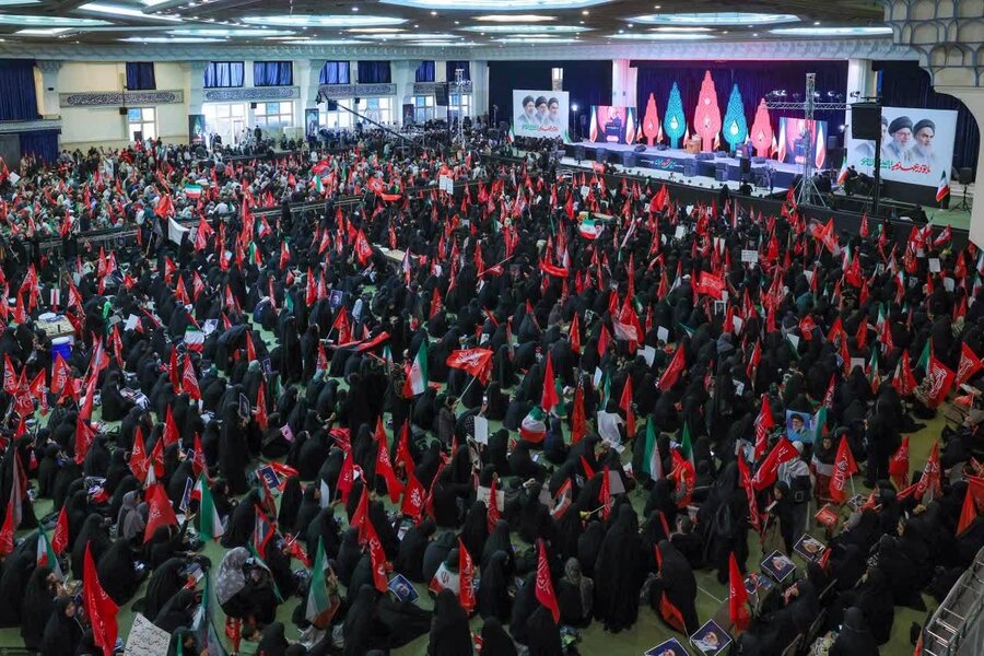 شهرتهران| حضور بسیجیان پایگاه مقاومت شهید پرویزی در یادواره شهدای کارمند