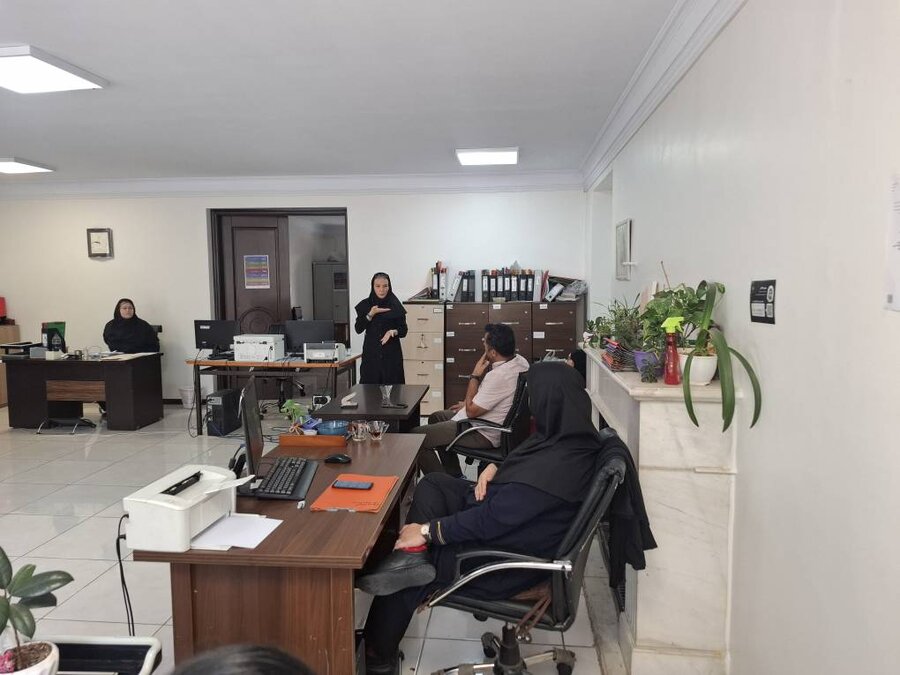 شمیرانات | ارتقای مهارت‌های ارتباطی کارشناسان اورژانس اجتماعی با آموزش تخصصی زبان اشاره