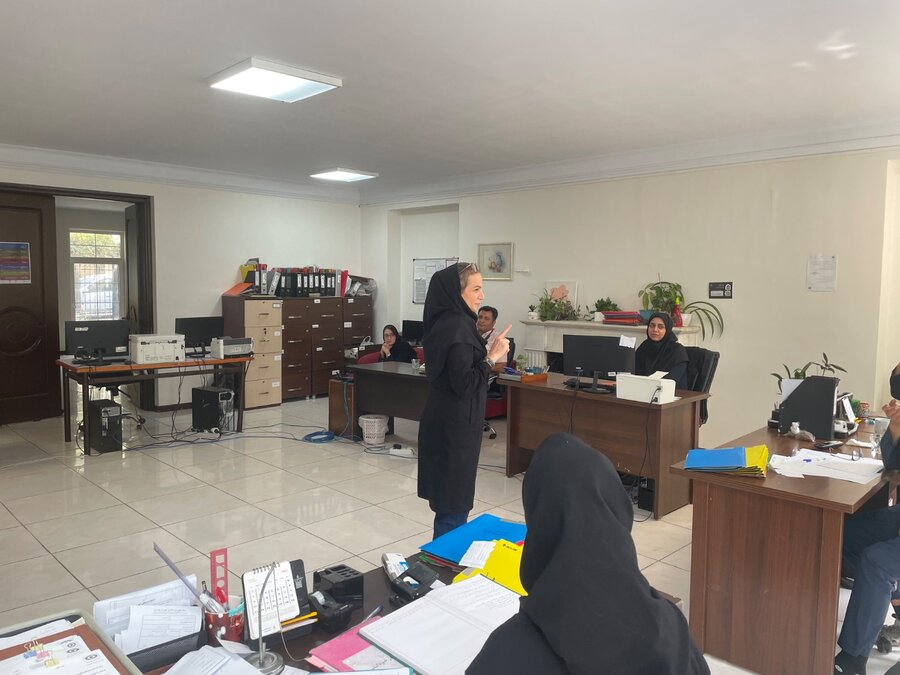 شمیرانات | ارتقای مهارت‌های ارتباطی کارشناسان اورژانس اجتماعی با آموزش تخصصی زبان اشاره