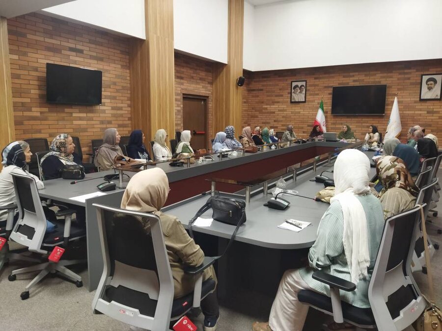 نشست های مهر و گفتگو / با دو مبحث ذهن آگاهی و اشتغال بازنشستگان و شهروندان ارشد