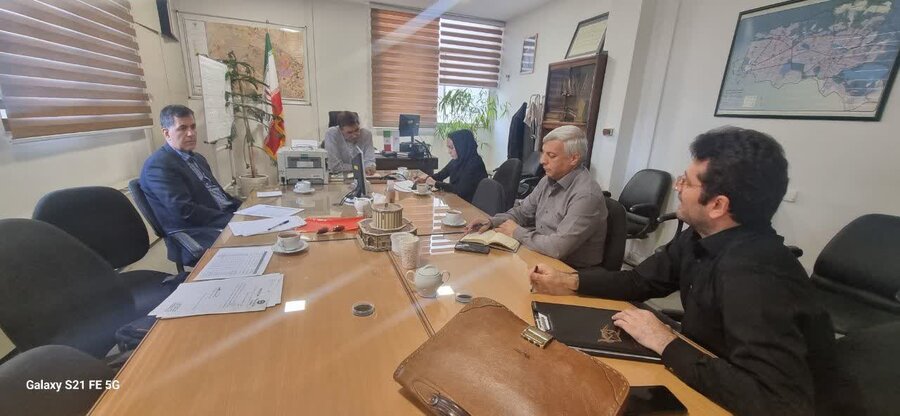 مشهد در مسیر حذف موانع؛ بازبینی دفاتر پیشخوان و سالن‌های ورزشی