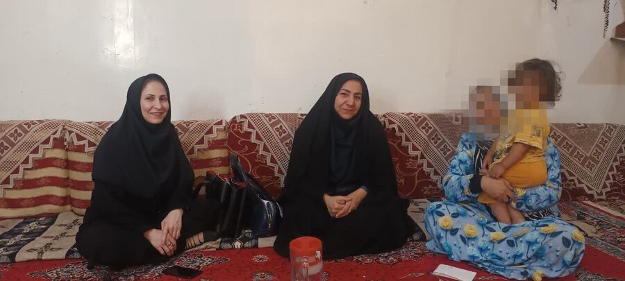 بازدید میدانی از خانواده‌های دارای فرزندان دوقلو در مناطق روستایی دزفول