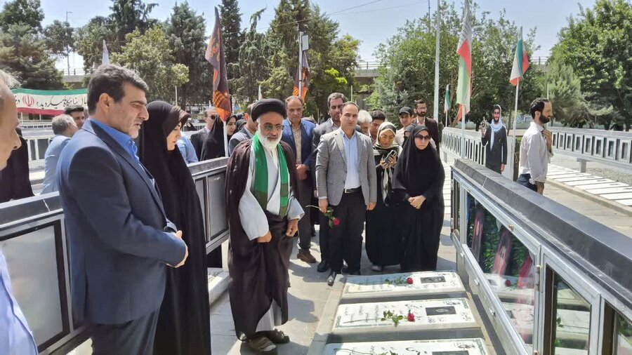 تجدید میثاق سمن‌ها با شهدا به مناسبت گرامیداشت هفته تشکل‌ها و مشارکت اجتماعی