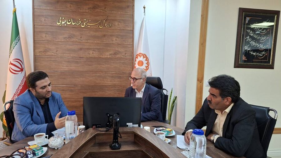 نشست بررسی وضعیت کودکان کار اتباع ،با حضور مدیرکل بهزیستی استان برگزار شد