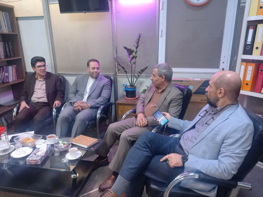 مدیرکل بهزیستی کردستان در سفر به تهران پیگیر اعتبارات و امور استان شد