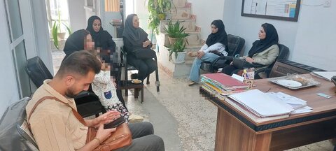 بررسی همکاری بهزیستی و کانون خیریه «کلبه امید» دانشگاه ملایر در پویش «همه حاضر»