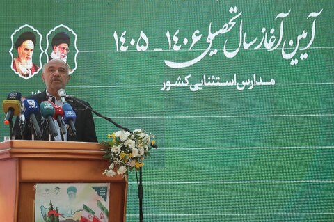 مدارس استثنایی باید به سمت آموزش فراگیر حرکت کنند/ هرگونه جداسازی کودکان از یکدیگر را نادرست می‌دانیم