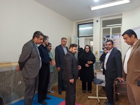 بازدید مسئولان گتوند از مدرسه استثنایی پیام به مناسبت هفته ناشنوایان