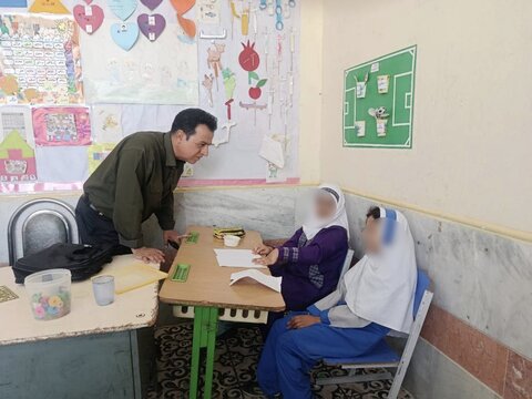 بازدید از مدرسه کودکان استثنایی بهار انقلاب شادگان به مناسبت هفته گرامیداشت ناشنوایان