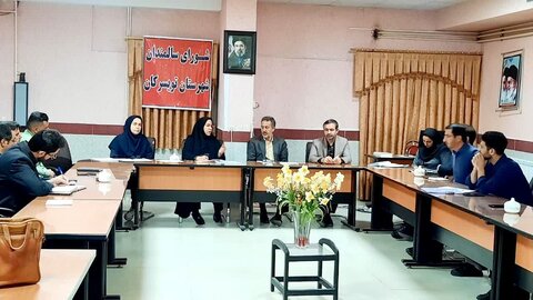 نشست هماهنگی برنامه‌های هفته سالمندان در بهزیستی تویسرکان برگزار شد