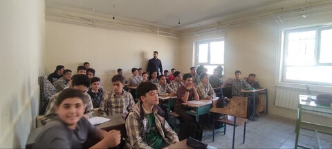 برگزاری کارگاه آموزشی «آموزش نوجوان و توانمندسازی خانواده در بلوغ نوجوانی» در کبودرآهنگ