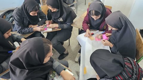 نخستین جلسه طرح مشارکت اجتماعی نوجوانان ایران «مانا» در کبودرآهنگ برگزار شد