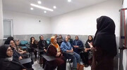 فیلم | برگزاری جلسه آموزشی کاردرمانی در مرکز سالمندان حبیب ابن مظاهر