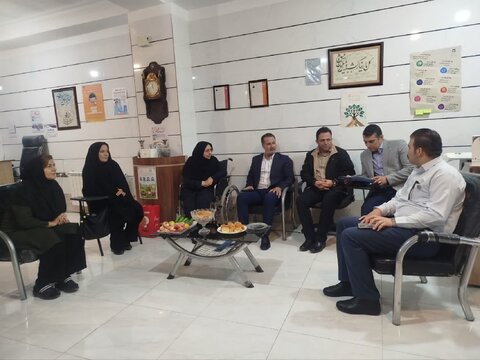گام دوم طرح «سلام محله» با عنوان «گام نقره‌ای» در رزن اجرا شد