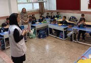 آشنایی دانش‌آموزان با خدمات اورژانس اجتماعی در هفته ملی کودک
