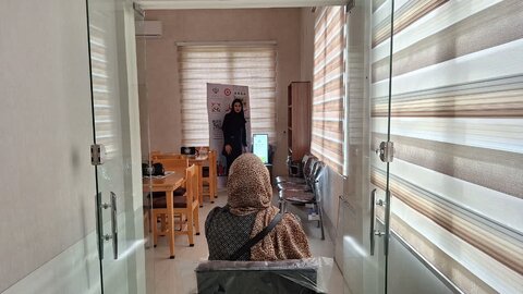 اجرای برنامه غربالگری رایگان بینایی سالمندان در همدان