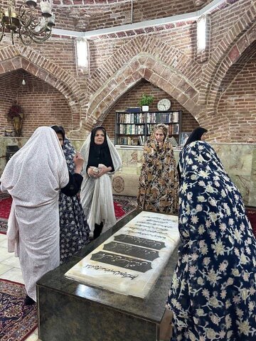گزارش تصویری | اردوی زیارتی و تفریحی سالمندان مرکز شبانه‌روزی خانه خورشید همدان