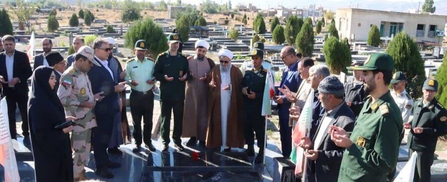 بزرگداشت هفته نیروی انتظامی با غبارروبی مزار شهدای شهرستان چالدران