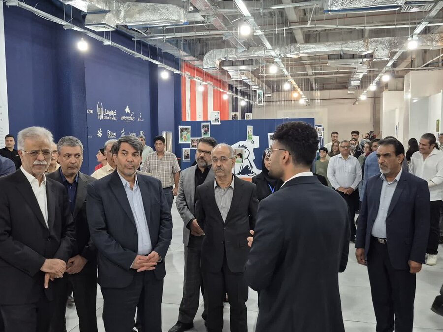 افتتاح  اولین نمایشگاه ملی عکس اتیسم در کرمان
