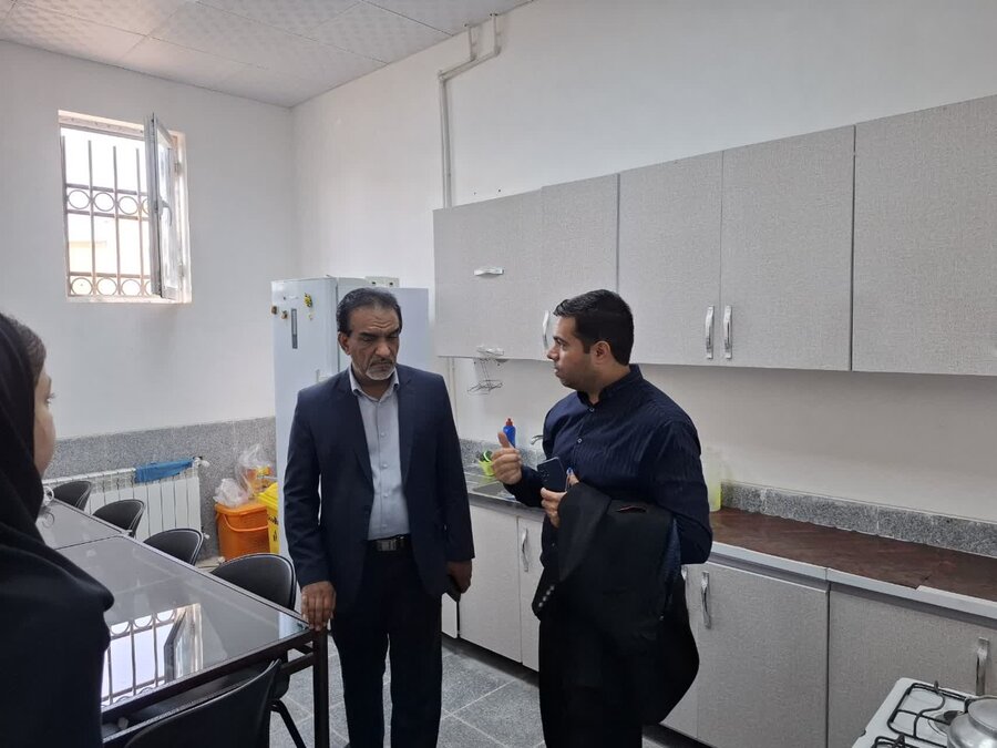بازدید مدیرکل بهزیستی استان کرمان از روند بازسازی مجموعه توانبخشی ابوالفضل سیرجان