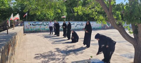 آذر- شرقی