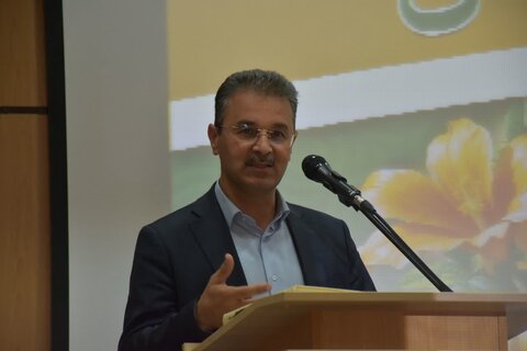 آذر- شرقی