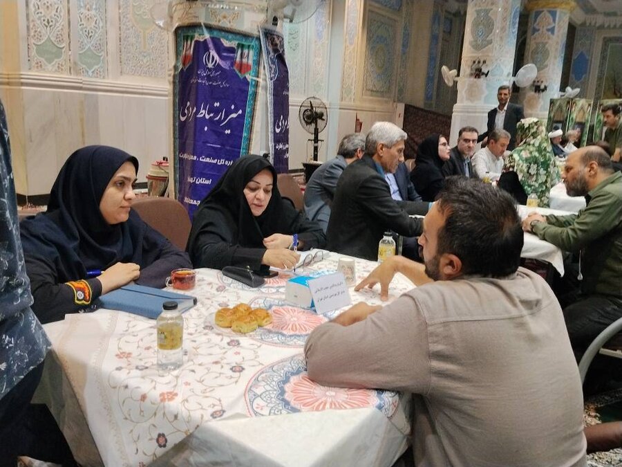 شهرتهران| برگزاری میز خدمت در مسجد چهارده معصوم به شهروندان محله یافت‌آباد