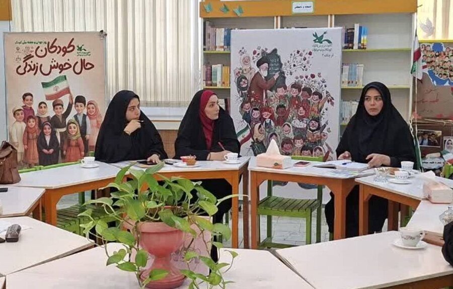 قرچک | هم‌افزایی دستگاه‌های اجرایی در راستای تحقق کودک‌محوری با برگزاری کمیته برنامه‌ریزی هفته ملی کودک