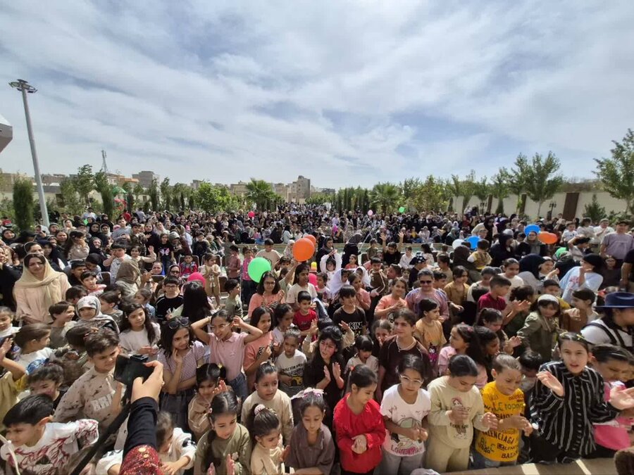 شهریار | جشن بزرگ فرشته های مهربانی با حضور کودکان در شهرستان