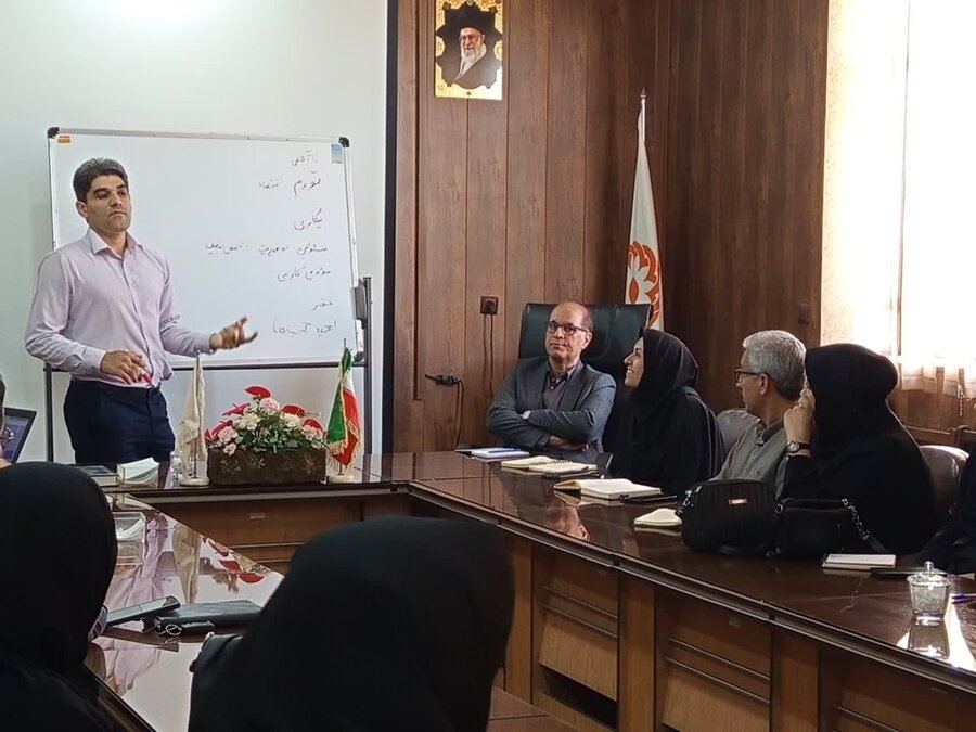برگزاری جلسه  توجیهی اجرای طرح «سلام محله» در اداره بهزیستی شهرستان میبد 