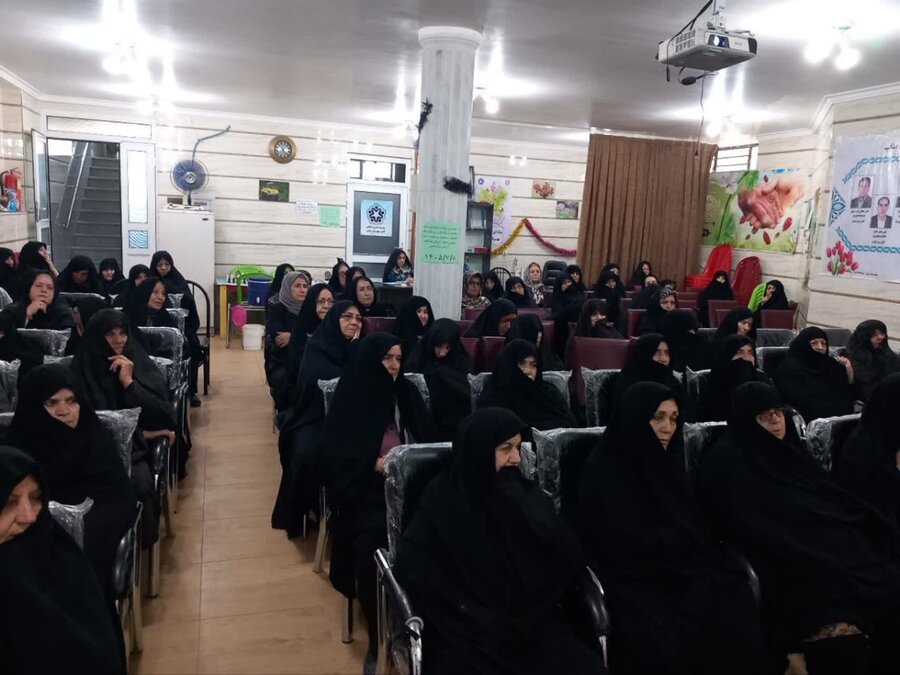 برگزاری کارگاه آموزشی «پیشگیری از آسیب‌های اجتماعی» در بنیاد فرزانگان قلب مهربان بناب