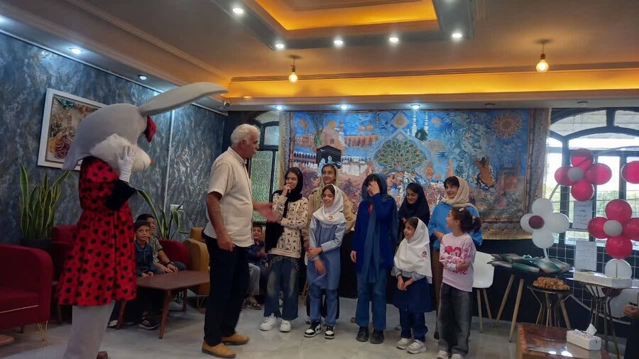 برگزاری جشن ویژه هفته ملی کودک در شهرستان دورود با حضور مسئولان