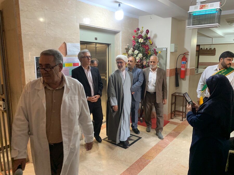 اسلامشهر| دیدار صمیمی با سالمندان و اجرای برنامه فرهنگی در مرکز نگهداری سالمندان فجر آسمانی