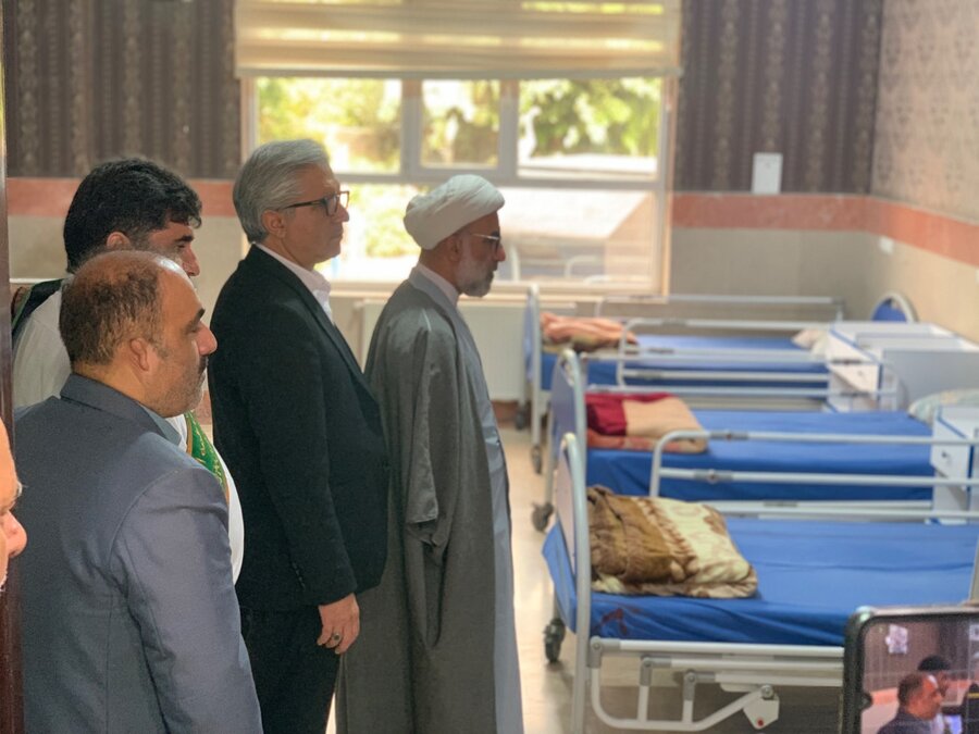 اسلامشهر| دیدار صمیمی با سالمندان و اجرای برنامه فرهنگی در مرکز نگهداری سالمندان فجر آسمانی