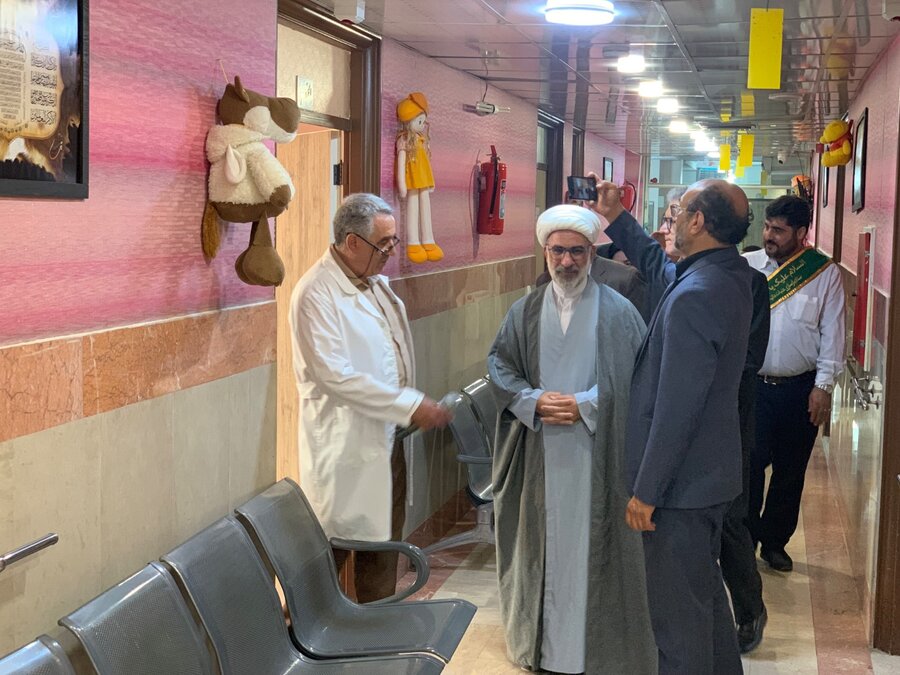 اسلامشهر| دیدار صمیمی با سالمندان و اجرای برنامه فرهنگی در مرکز نگهداری سالمندان فجر آسمانی