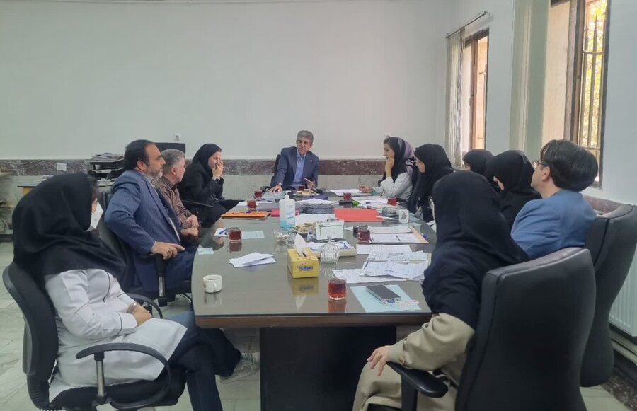 بازدید مدیرکل بهزیستی کرمانشاه از کمیسیون پزشکی