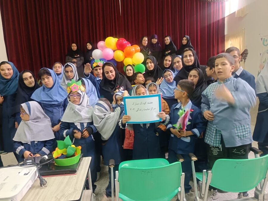 جشن کودکانه در تویسرکان؛ گامی برای تقویت نشاط و مشارکت اجتماعی دانش‌آموزان دارای معلولیت