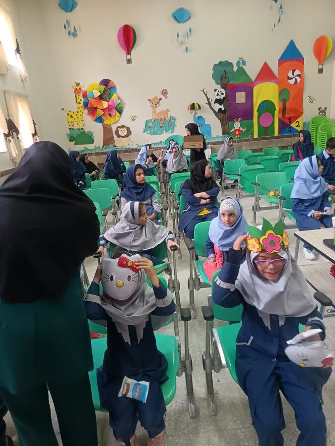 برگزاری جشن هفته ملی کودک ویژه دانش‌آموزان دارای کم‌توانی ذهنی در تویسرکان