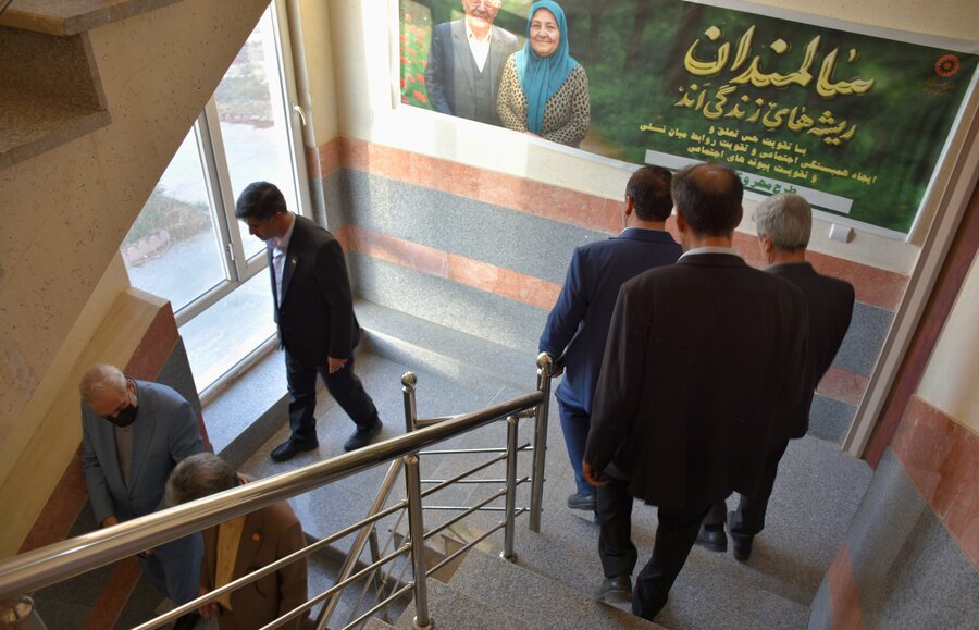 حضور نماینده مجلس در بهزیستی
