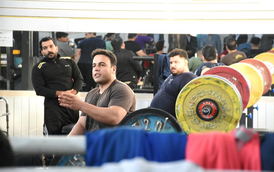 حضور نماینده مجلس در بهزیستی