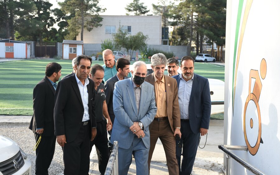 حضور نماینده مجلس در بهزیستی