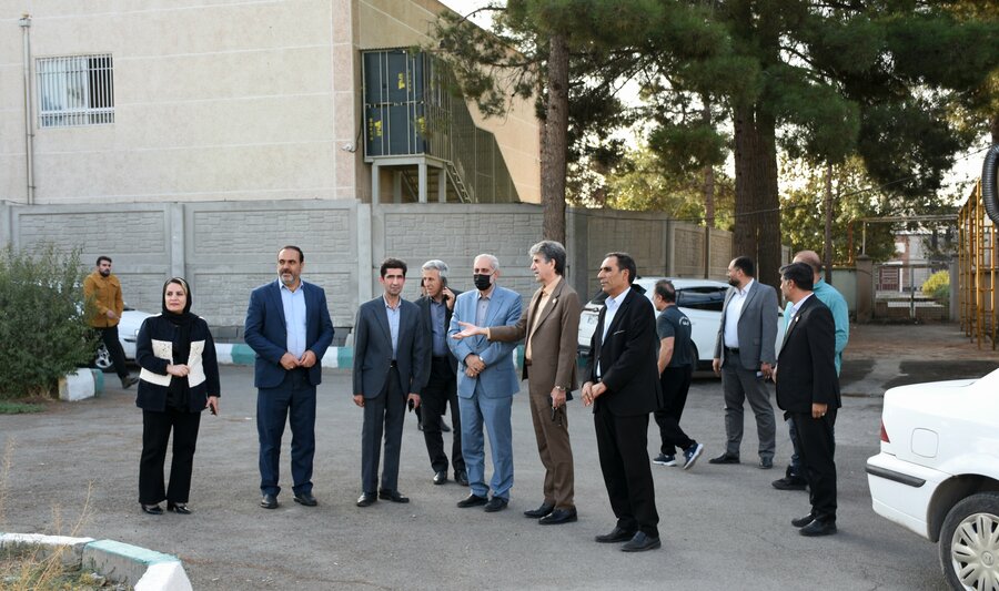 حضور نماینده مجلس در بهزیستی