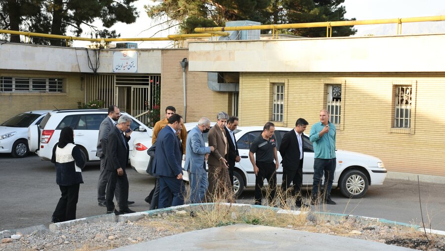 حضور نماینده مجلس در بهزیستی