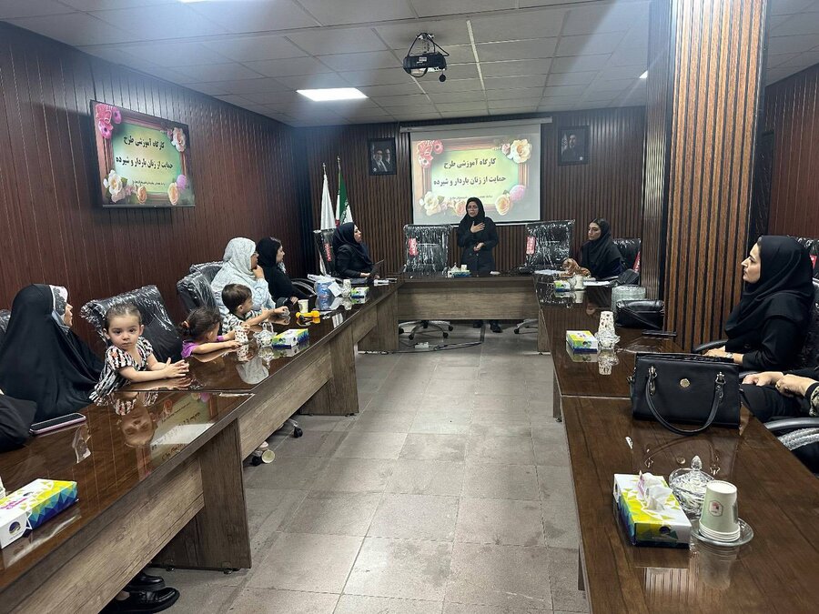 حمایت مالی و آموزشی بهزیستی استان تهران از ۳۰۴ خانواده دارای مادر باردار و فرزند شیرخوار