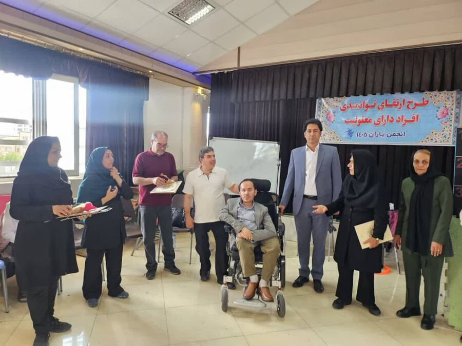 کارگاه آموزشی «برای‌تونیک» با هدف توانمندسازی جامعه هدف در قروه برگزار شد