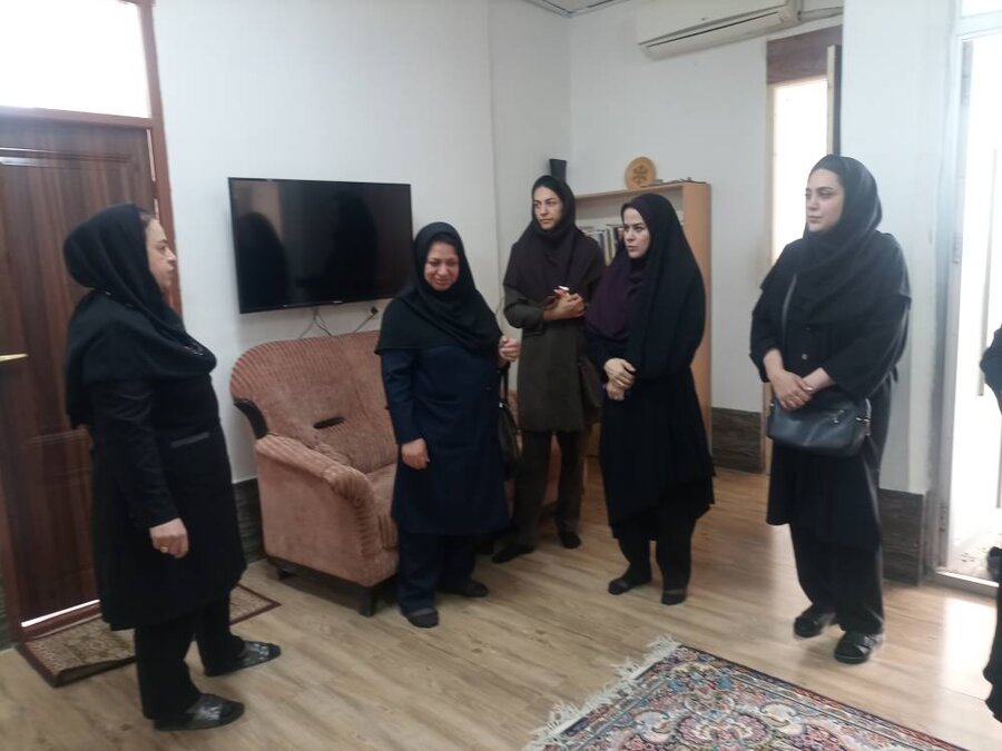 بازدید مدیرکل دفتر امور زنان و خانواده استانداری گیلان از خانه‌های سلامت و تلاش