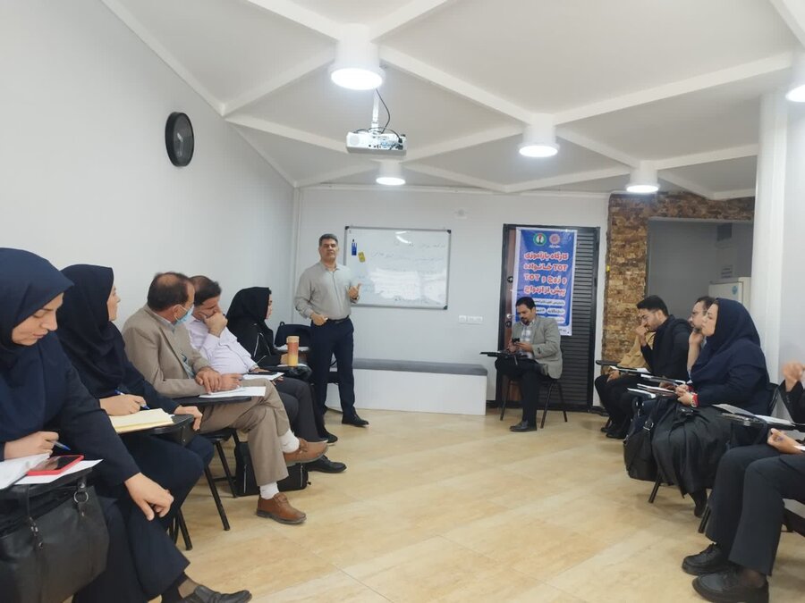 برگزاری کارگاه بازآموزی آموزش خانواده ویژه تسهیلگران بهزیستی استان همدان