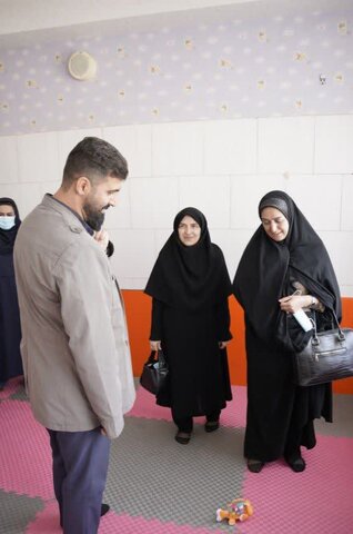 آذر- شرقی
