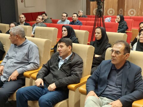 آذر- شرقی